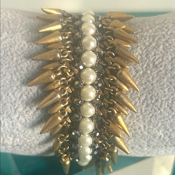 Stella & Dot Edgy Gold Tone Pearl Hematite Encrusted Spike Fringe Bracelet - Picture 1 of 9